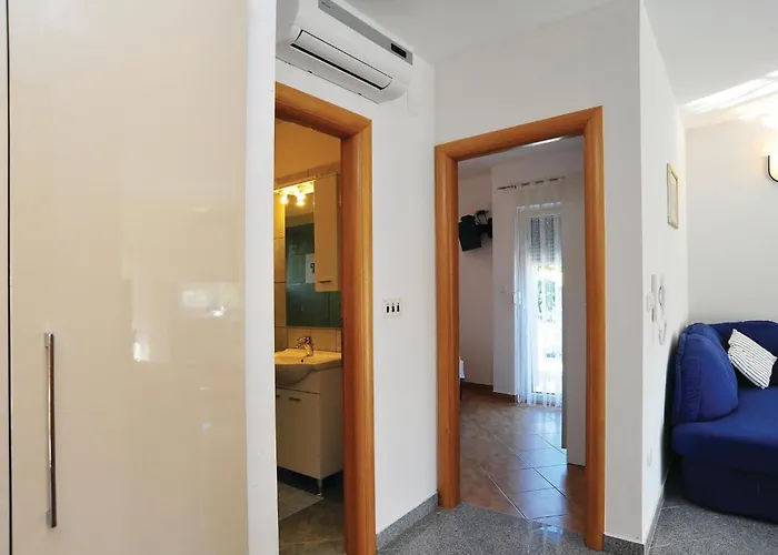 1 Bedroom Amazing In Bibinje