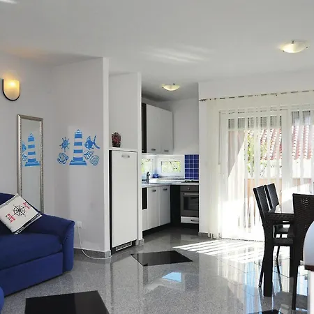 Apartment Awesome In With Kitchen