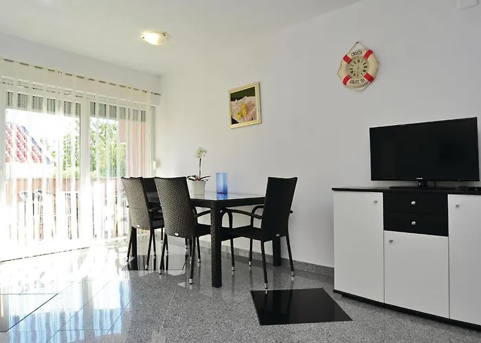 1 Bedroom Amazing In *