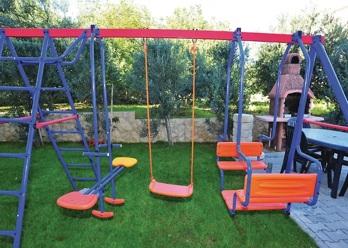 1 Bedroom Amazing In Bibinje